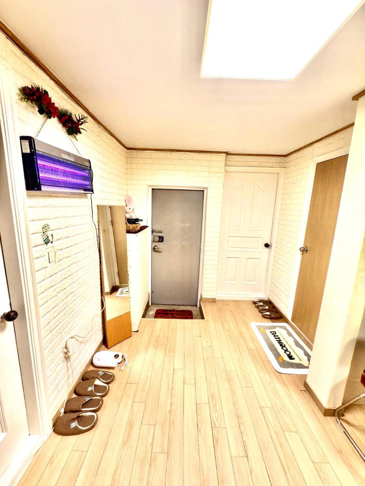 Holiday home Private Family Home, 2-bedrooms Seoul