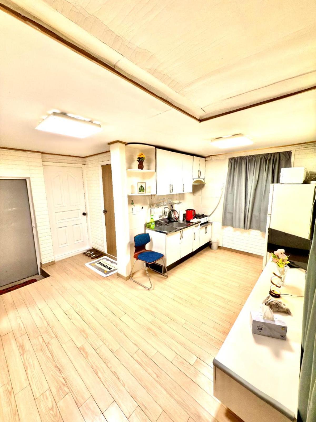 Private Family Home, 2-bedrooms Holiday home *